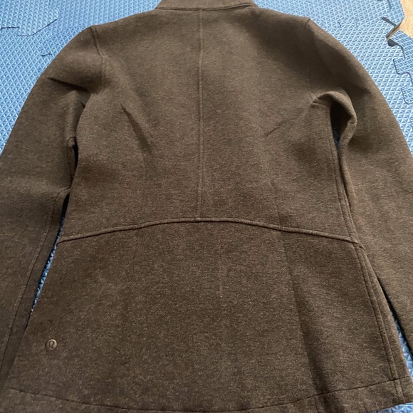 Lululemon zip up jacket - Picture 7 of 9